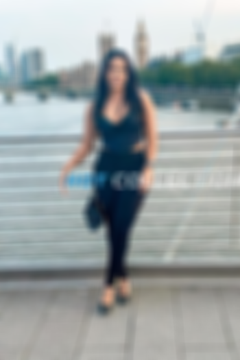 Brown  hair london escort Gizelle located in Maida Vale picture 10