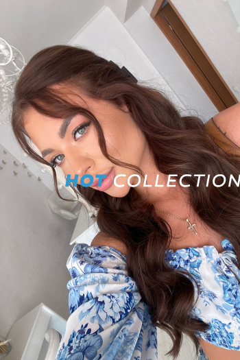 Brown  hair london escort Naomi located in Kensington picture 12